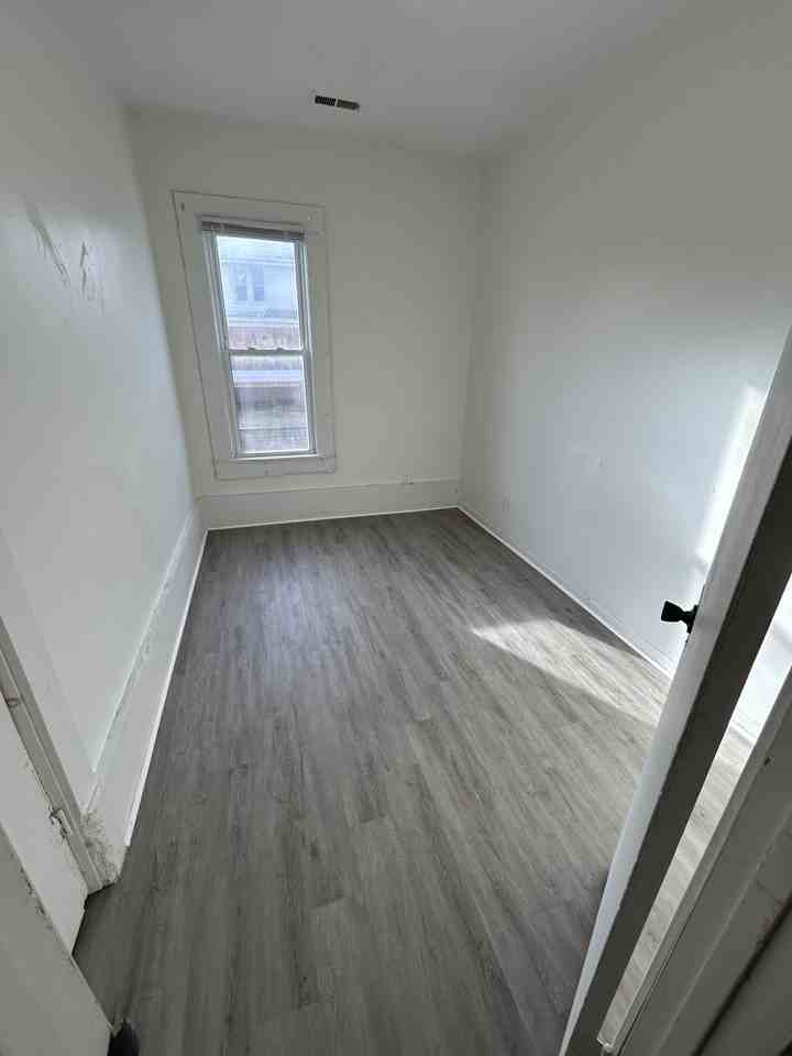 1080 Wilson Ave #1082-1-2 - Photo 6 of 8