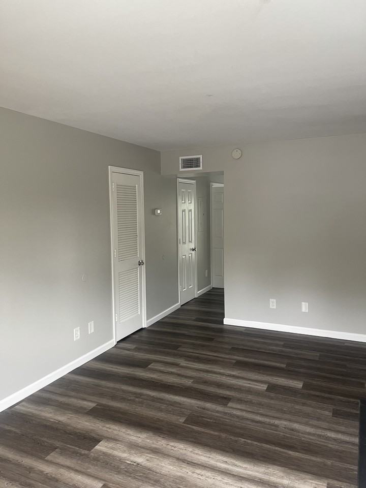 217 Arrowhead Dr #219 - Photo 2 of 15