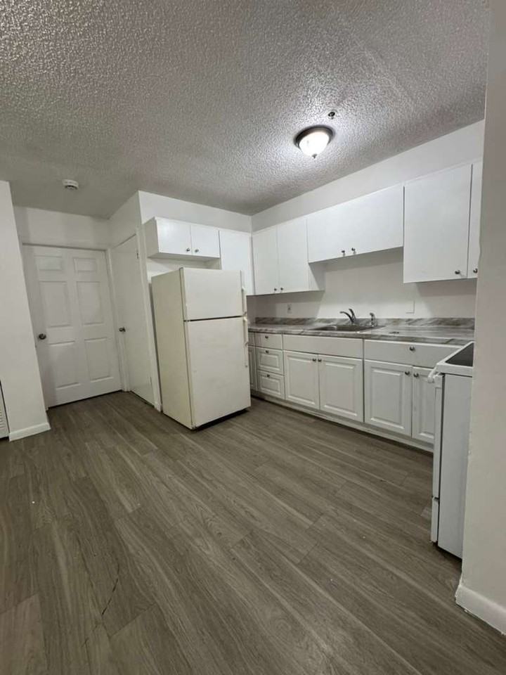 14TH PLACE LLC - Photo 7 of 14