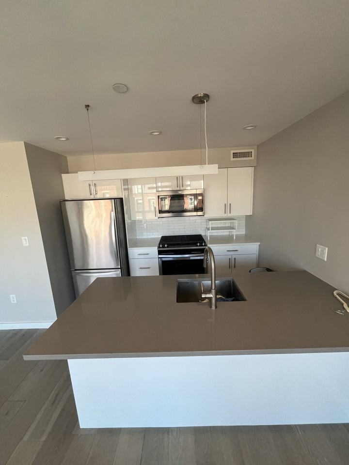 244 Hanover St #510 - Photo 4 of 32