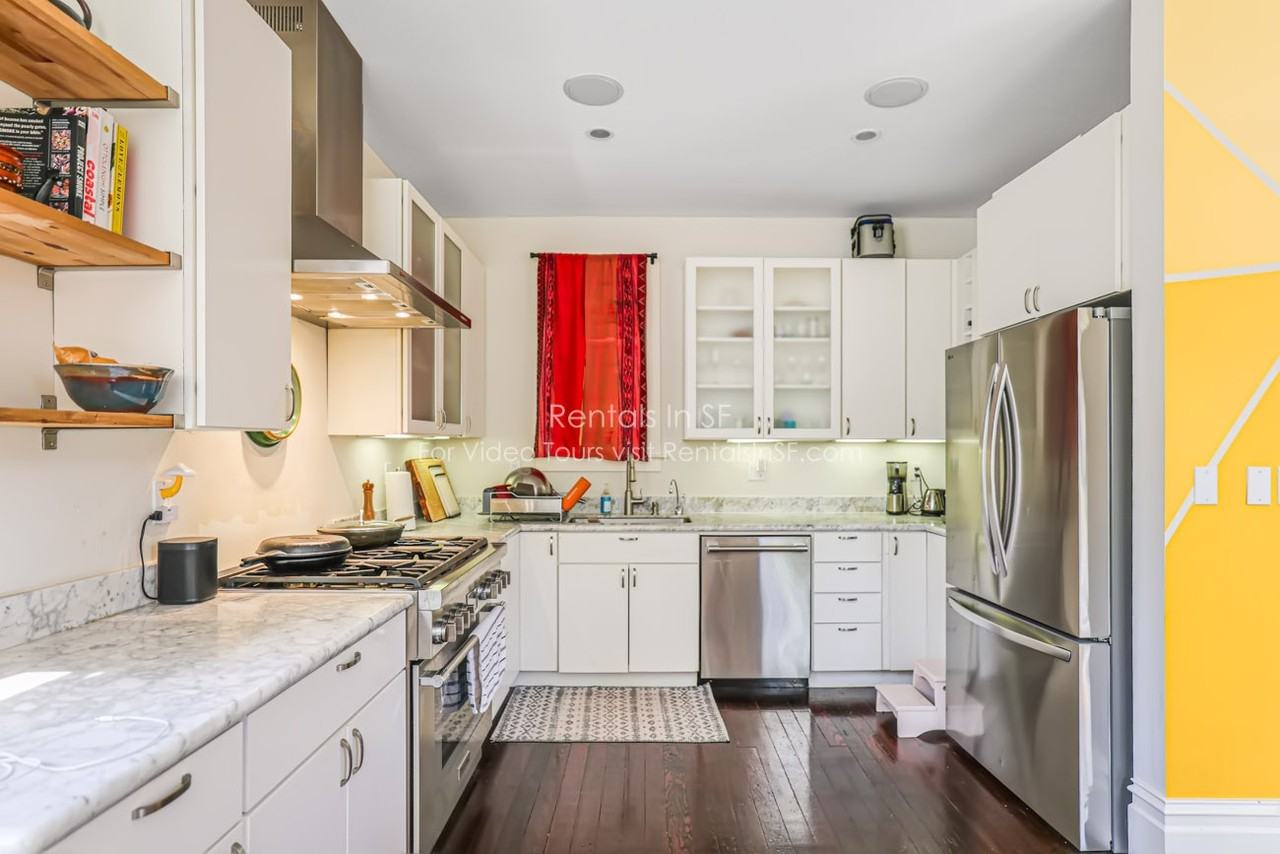 1141 Florida St - Photo 3 of 36