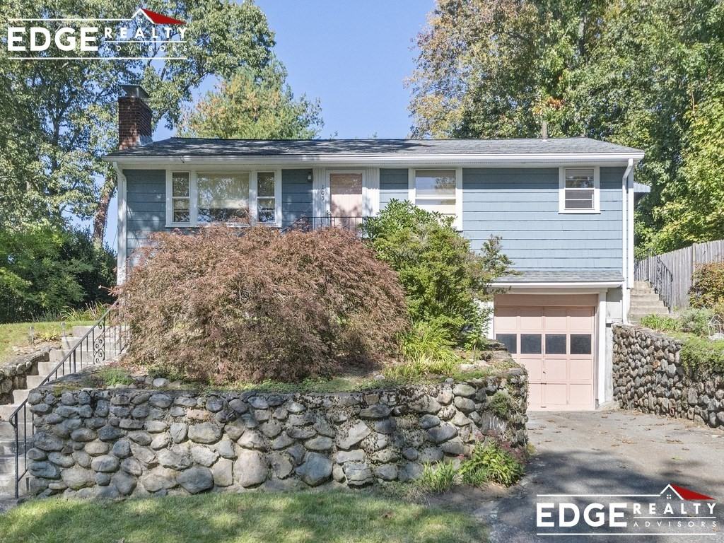105 Hamilton Rd