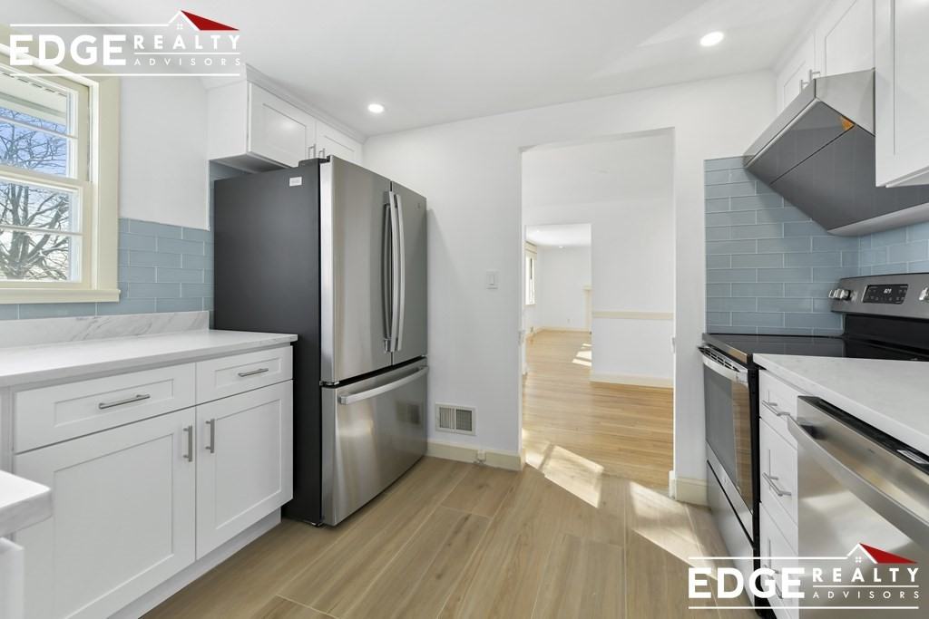 105 Hamilton Rd - Photo 3 of 19