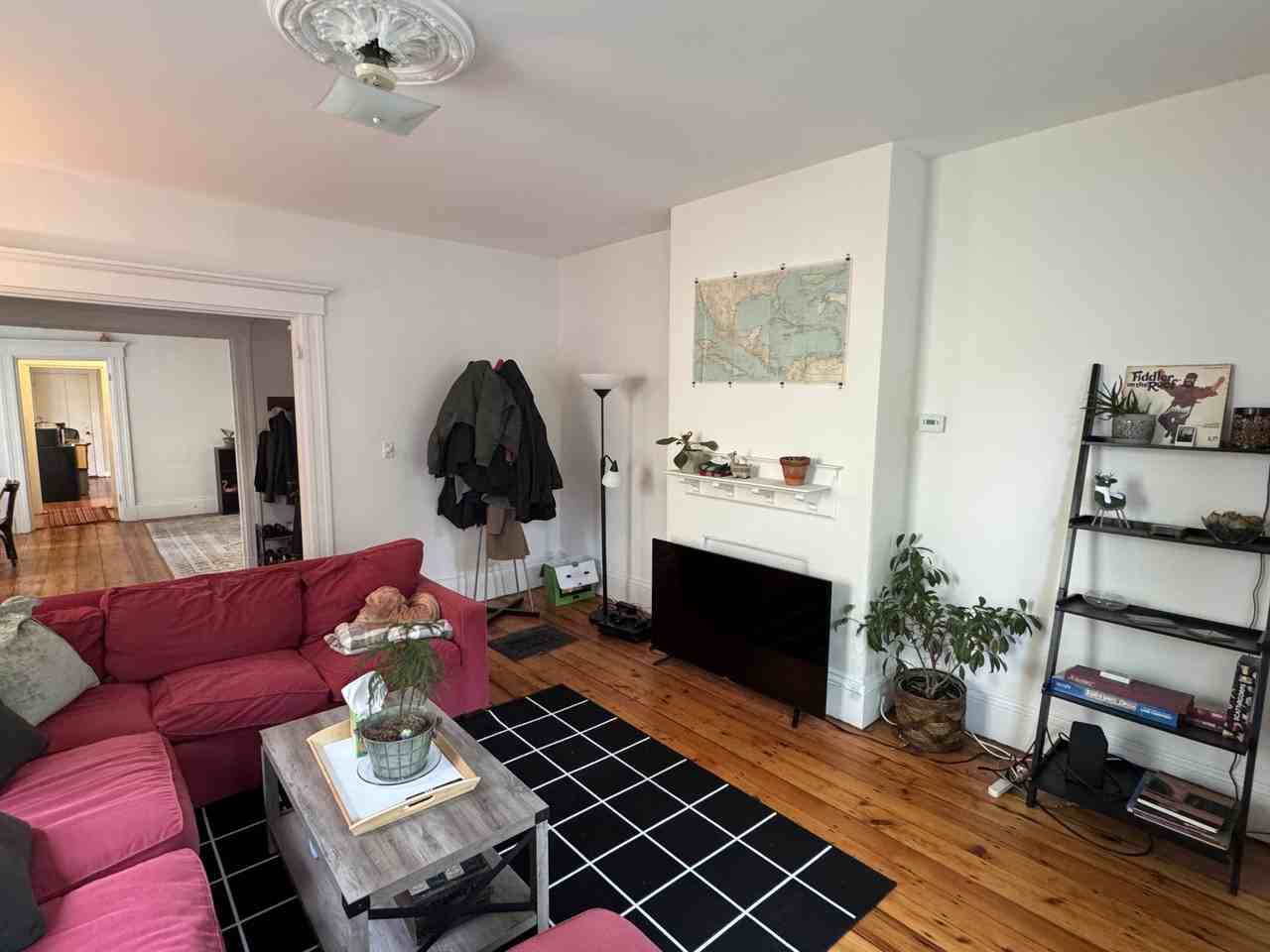 Lee St - Photo 2 of 21