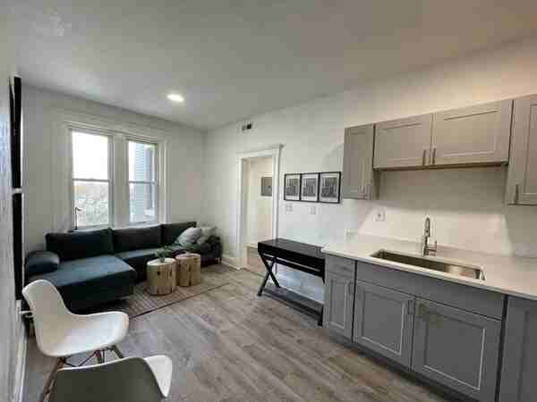 8 Kenwood St - Photo 2 of 3