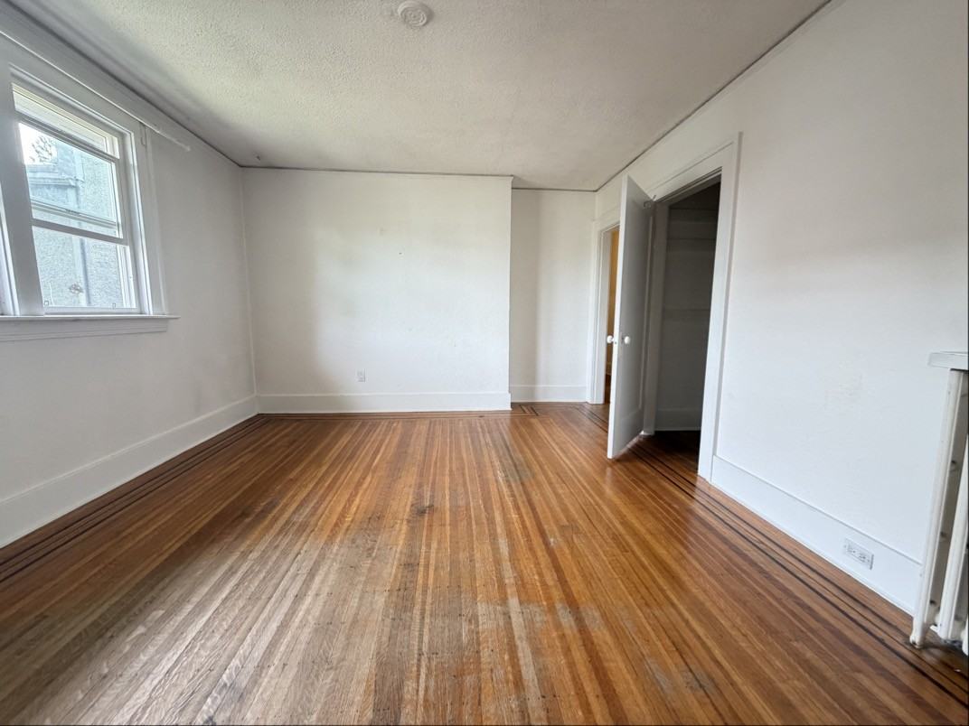 3050 Oak Street #11 - Photo 5 of 13