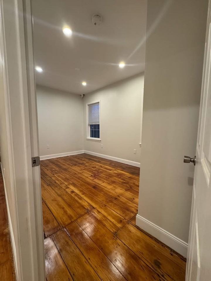 106 N Franklin St #2 - Photo 7 of 20