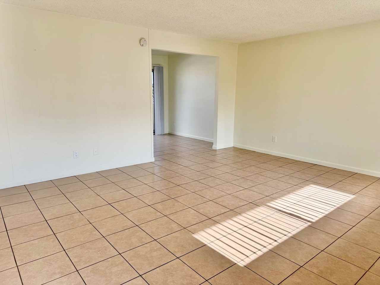 Westgate Villa Apartments - Photo 4 of 18