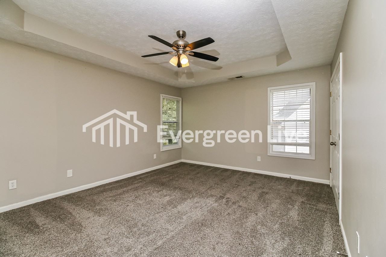 2250 Harmony Lakes Cir - Photo 5 of 10