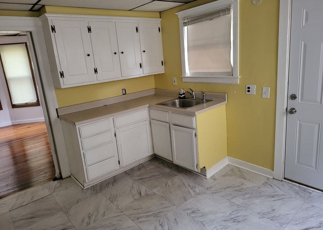 165 Rhode Island St - Photo 6 of 8
