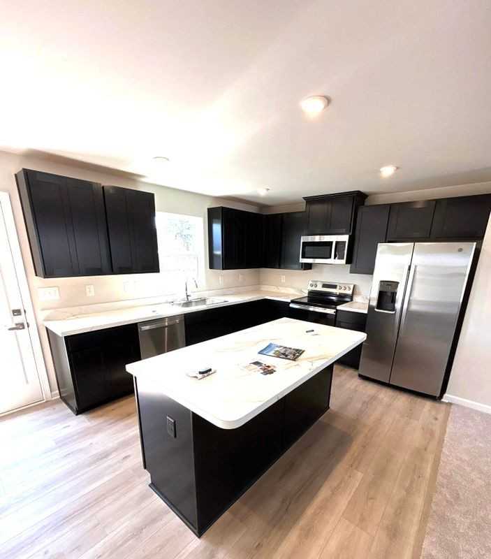 125 Pampas St - Photo 3 of 14