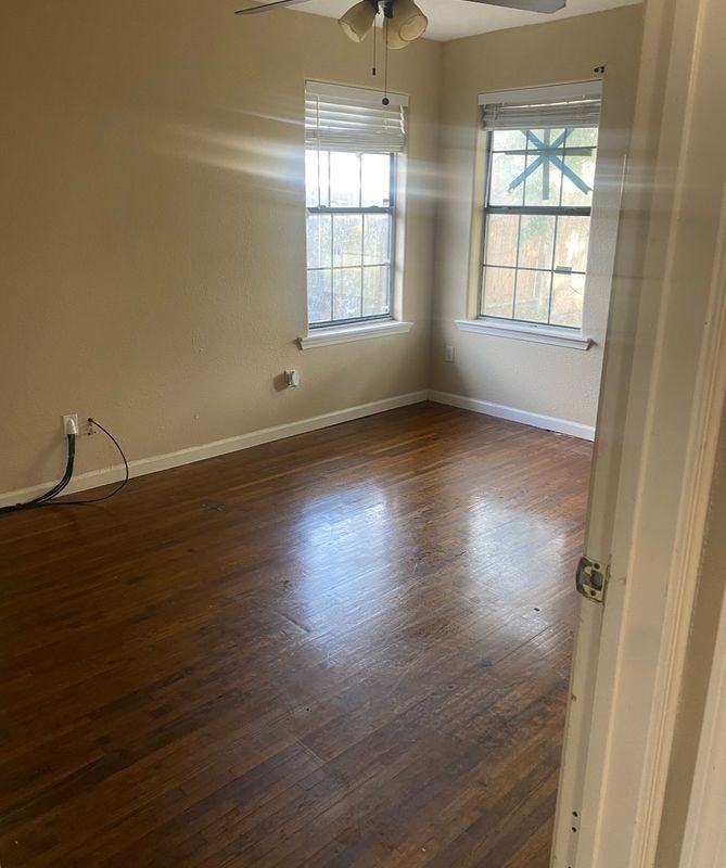 3421 Harold Dr - Photo 4 of 11