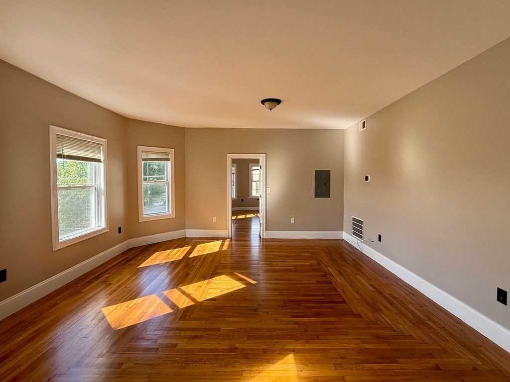 615 N Montello St - Photo 5 of 6