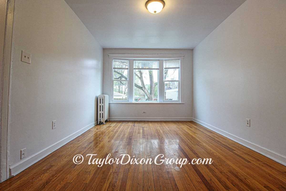 506 E 70th St - Photo 2 of 23