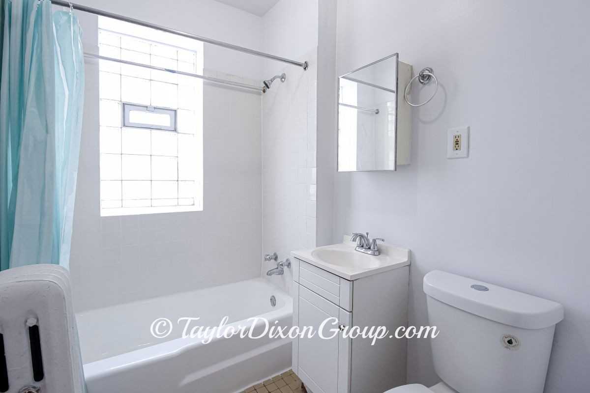 506 E 70th St - Photo 6 of 23
