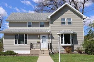 featured image of 154 River Rd