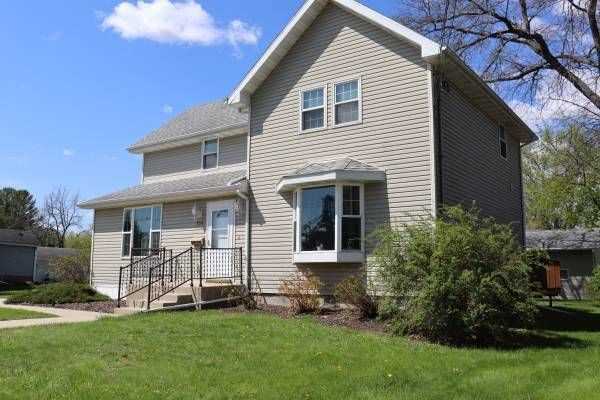 154 River Rd - Photo 3 of 12