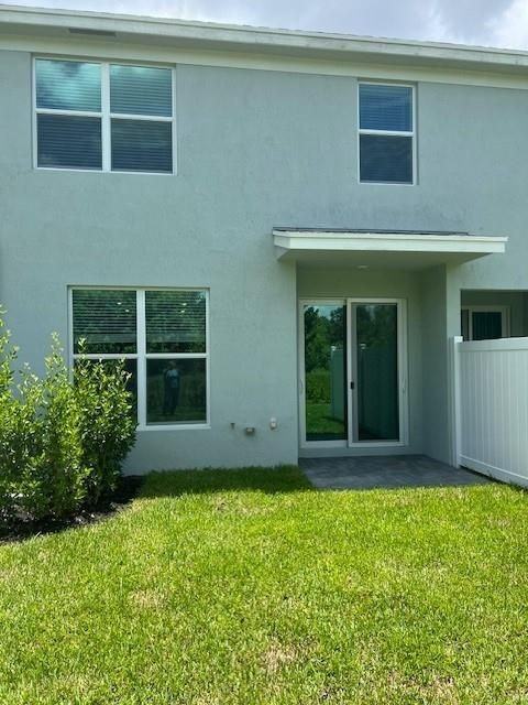 4393 Hammock Grove Dr - Photo 3 of 9