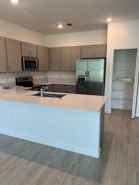 4393 Hammock Grove Dr - Photo 5 of 9