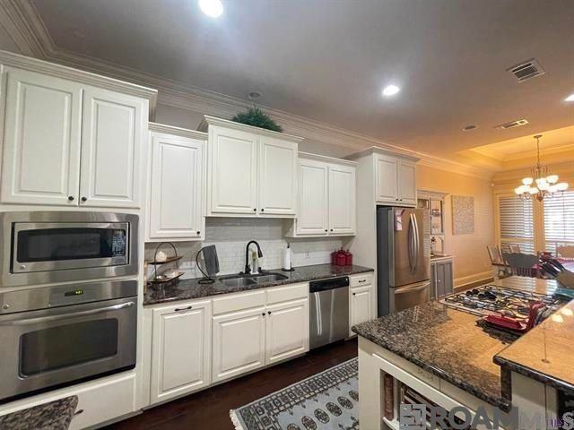 2121 Rockybrook Dr - Photo 5 of 18