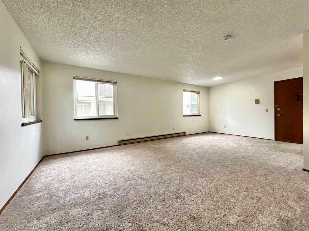 10525 Midvale Ave N ##302 - Photo 6 of 10
