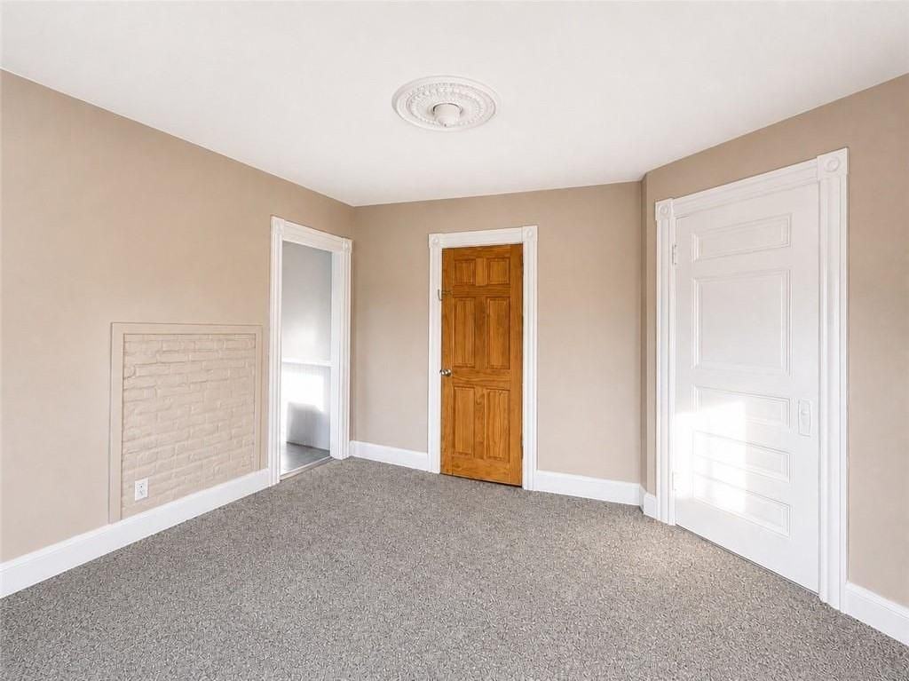 7 Grover St ##2 - Photo 6 of 9