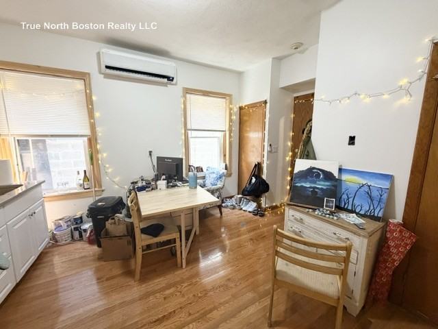206 Hanover St #3 - Photo 4 of 13