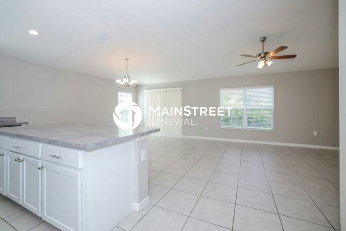 2859 Mosshire Cir - Photo 4 of 16