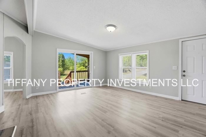 2773 Hudson Poultry Rd - Photo 4 of 19