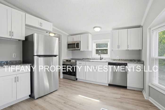 2773 Hudson Poultry Rd - Photo 7 of 19