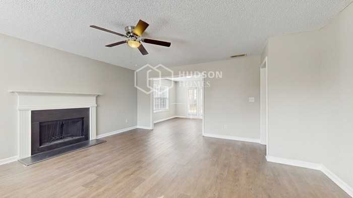 637 Lynchburg St - Photo 2 of 27