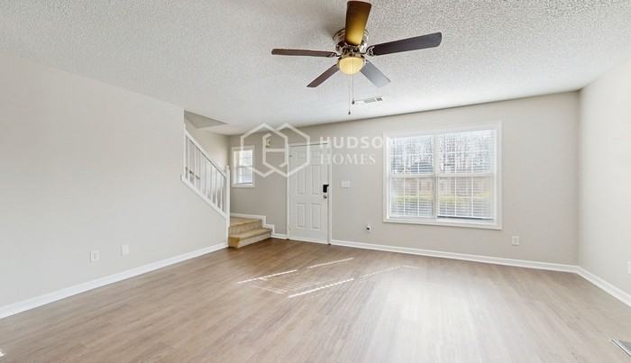 637 Lynchburg St - Photo 3 of 27