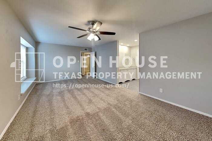 2044 Cologne Dr - Photo 7 of 20