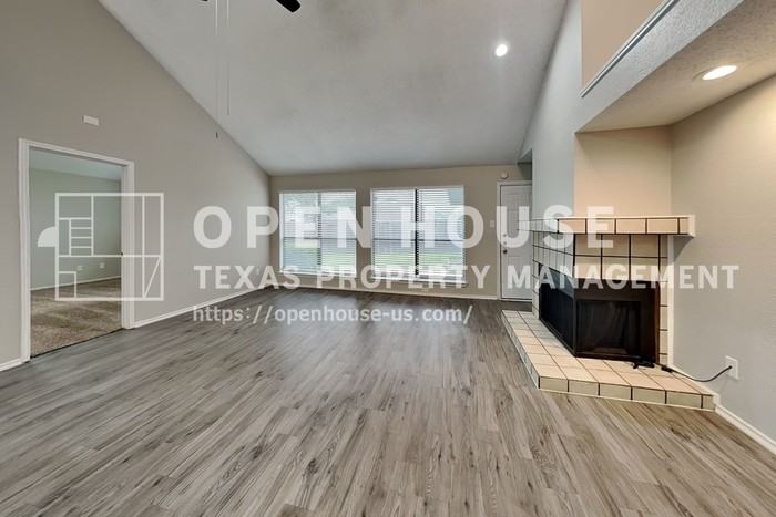 1515 Mission Ridge Trl - Photo 5 of 21