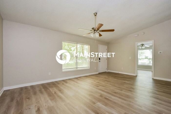 910 Kentucky Blvd - Photo 3 of 16