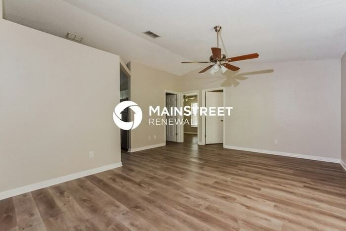 910 Kentucky Blvd - Photo 4 of 16