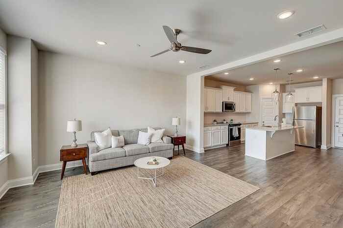 1001 Lifford Ln #307 - Photo 5 of 36