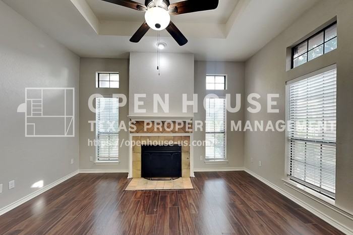 2512 Melissa Ln - Photo 5 of 21