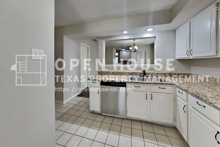 2512 Melissa Ln - Photo 6 of 21