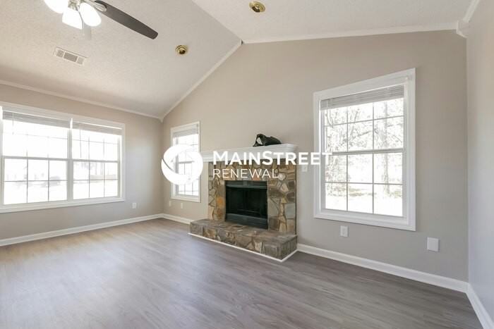 1514 N Hampton Ct - Photo 5 of 18