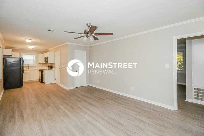 6440 Connell Rd - Photo 3 of 16