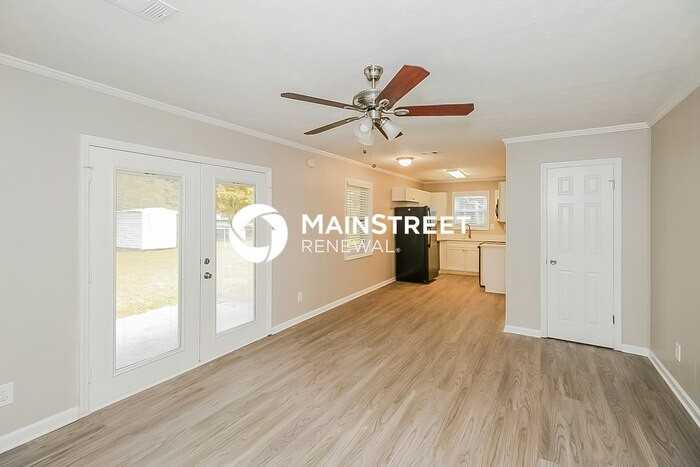 6440 Connell Rd - Photo 5 of 16