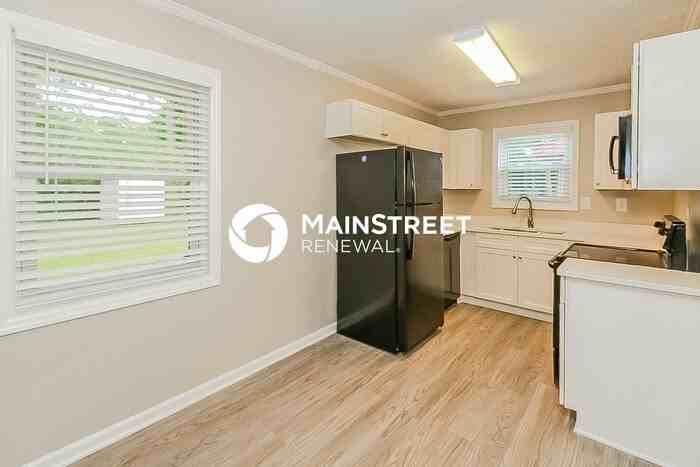 6440 Connell Rd - Photo 6 of 16