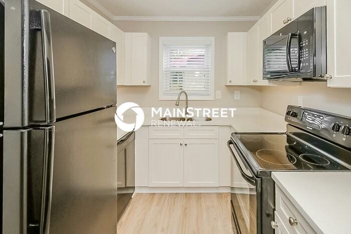 6440 Connell Rd - Photo 7 of 16