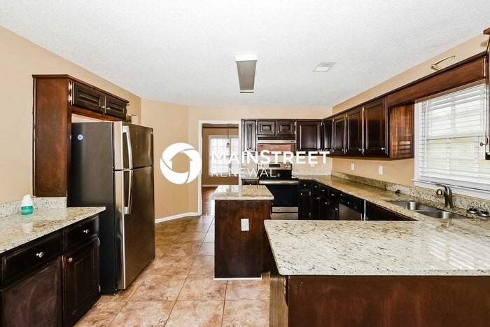 4300 Riverlake Way - Photo 7 of 17