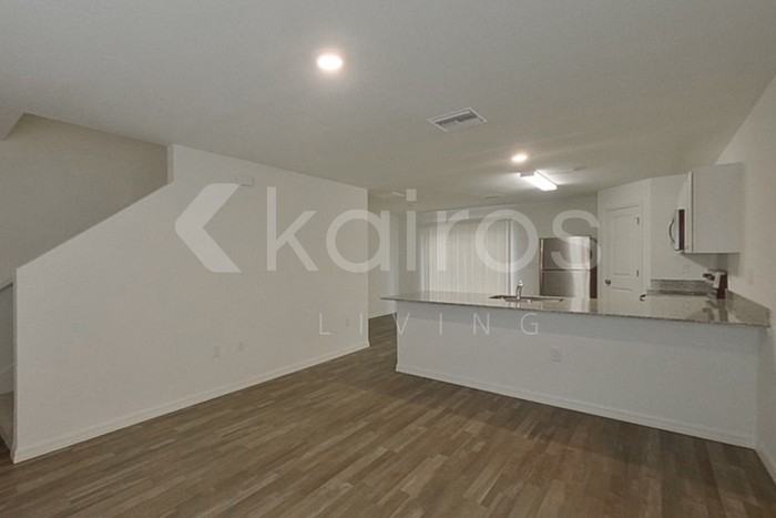 12378 Paramount Dr - Photo 2 of 25