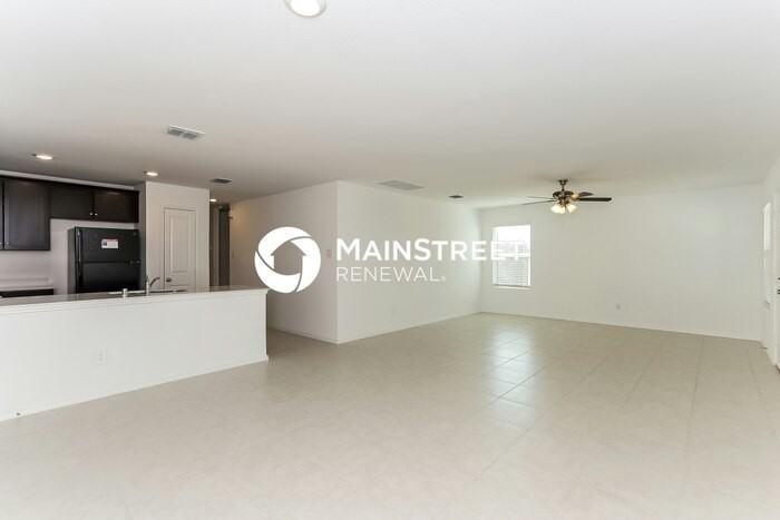 2960 Wallace Wells Ct - Photo 3 of 16