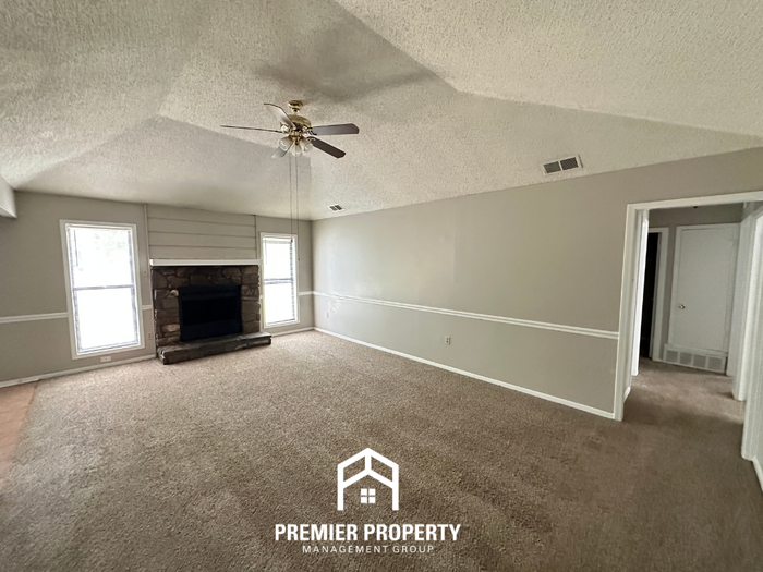4535 Country Brook Dr - Photo 2 of 20