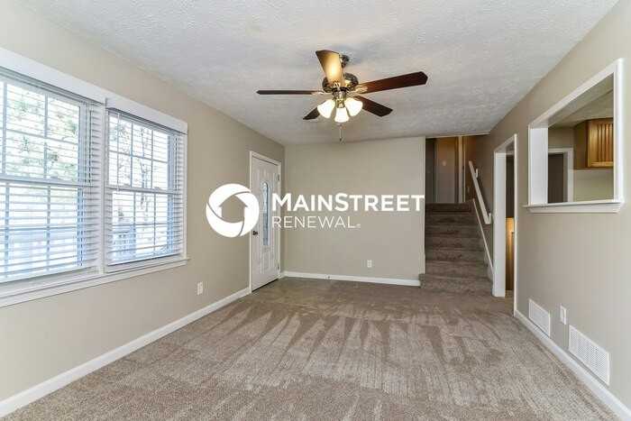 3886 Brookshire Pl - Photo 3 of 15