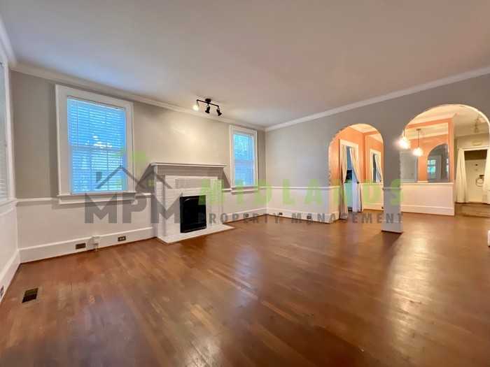 2415 Blossom St - Photo 7 of 29
